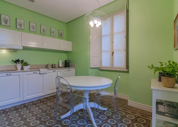 Lägenhet La Terrazza Cavour By Wonderful Italy Bellagio