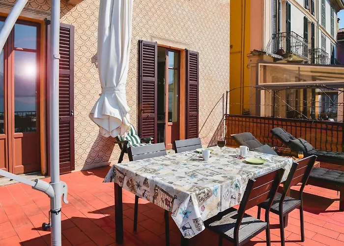 La Terrazza Cavour By Wonderful Italy דירה בלאג'יו