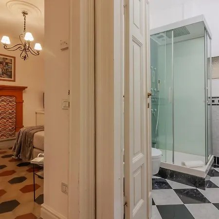 Apartment La Terrazza Cavour By Wonderful Italy